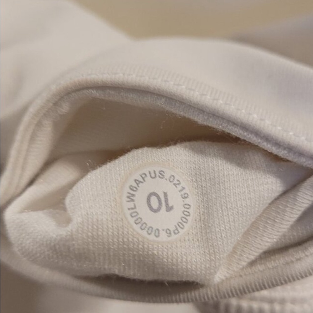 lululemon athletica blush color energy Sports Bra size 10 - Picture 4 of 4